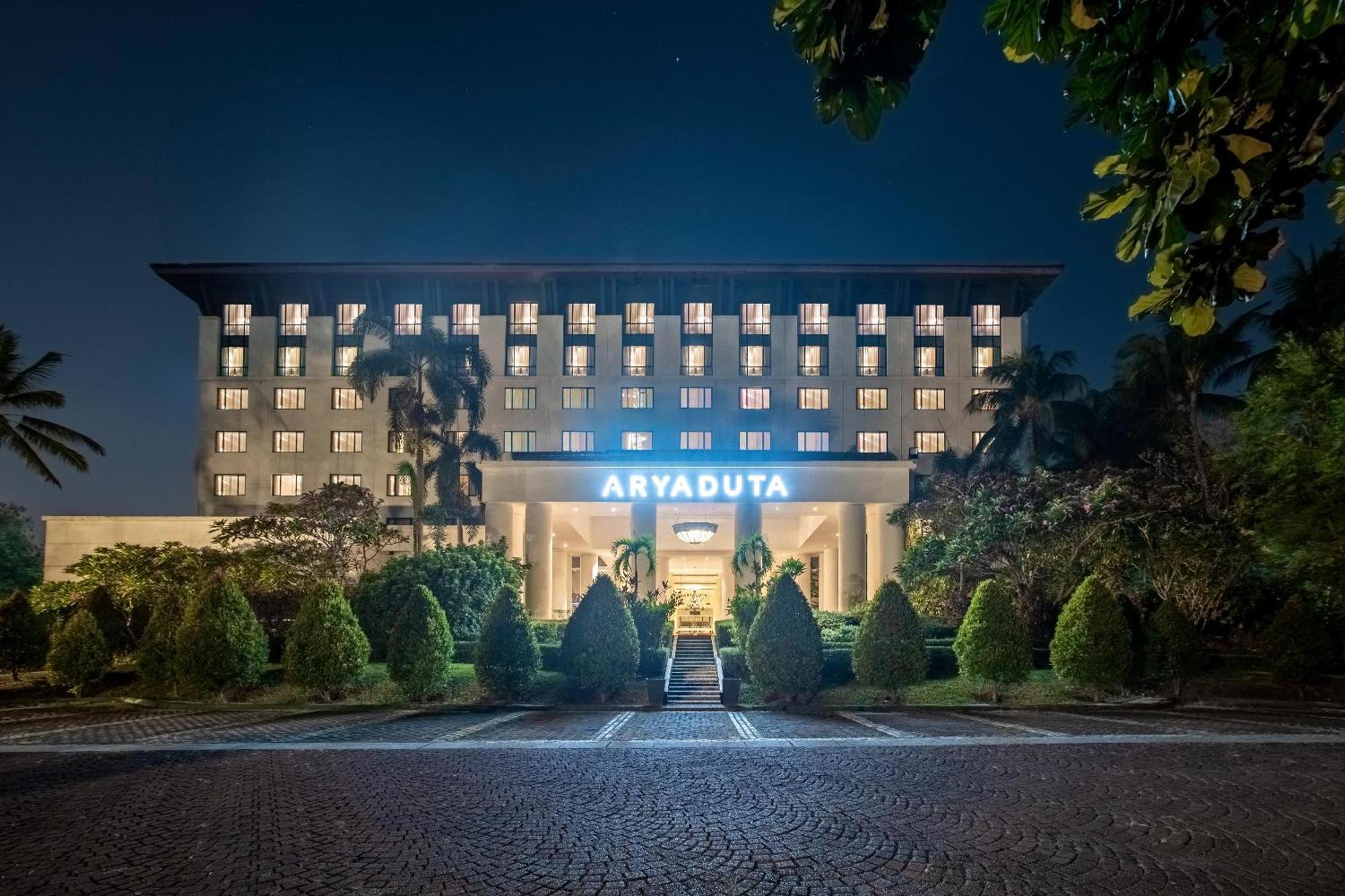 Aryaduta Lippo Village Tangerang Exterior foto